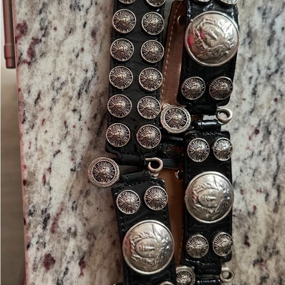 1980s Medusa Head Black leather and Silver VERSACE VIBES - Picture 3 of 7